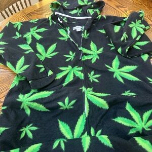 New without tags. Adult unisex onesie black with leaves xxl